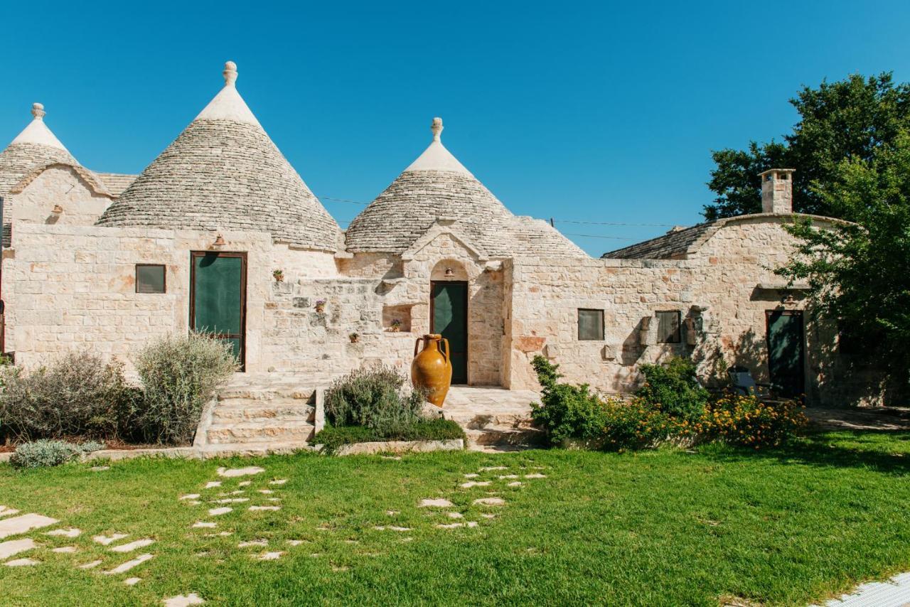 Trulli Delle Sete Hotel Locorotondo Exterior photo