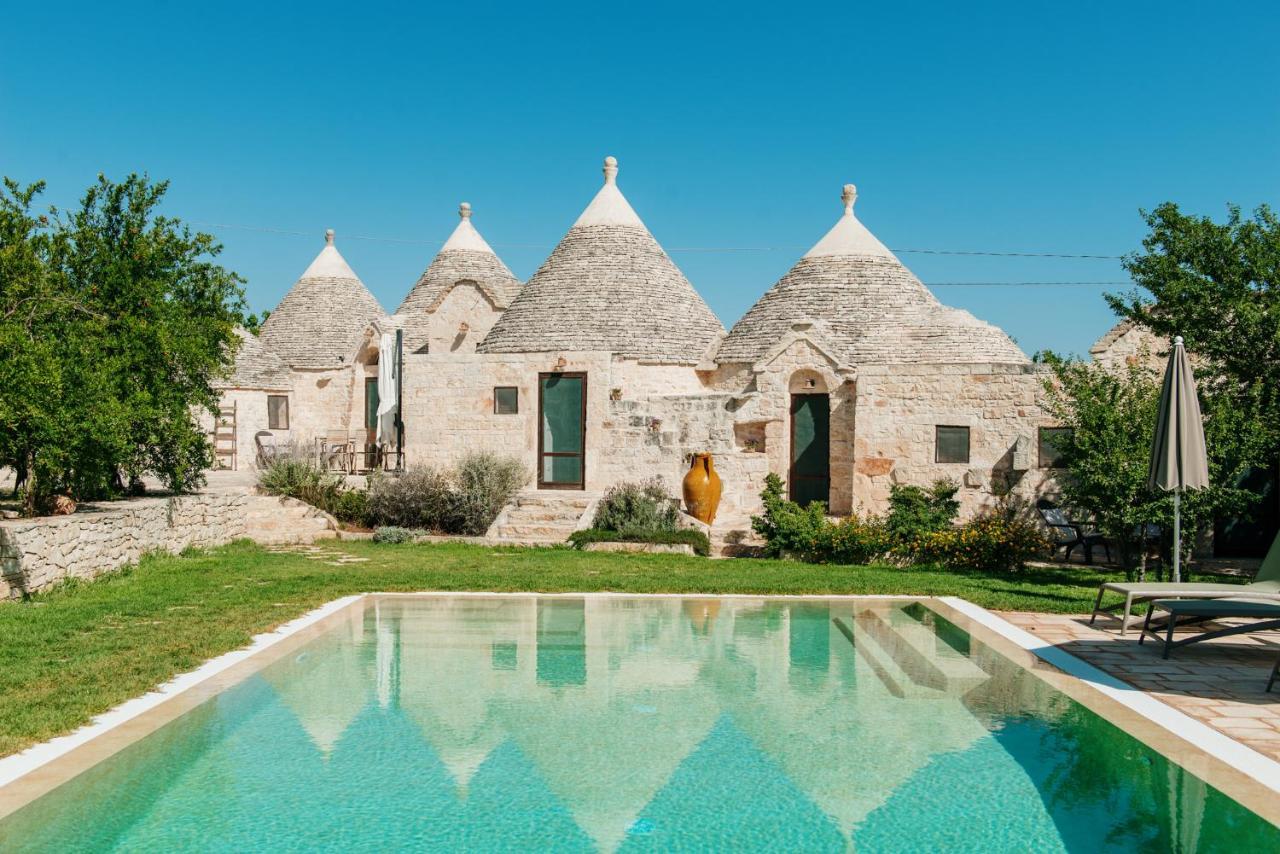 Trulli Delle Sete Hotel Locorotondo Exterior photo